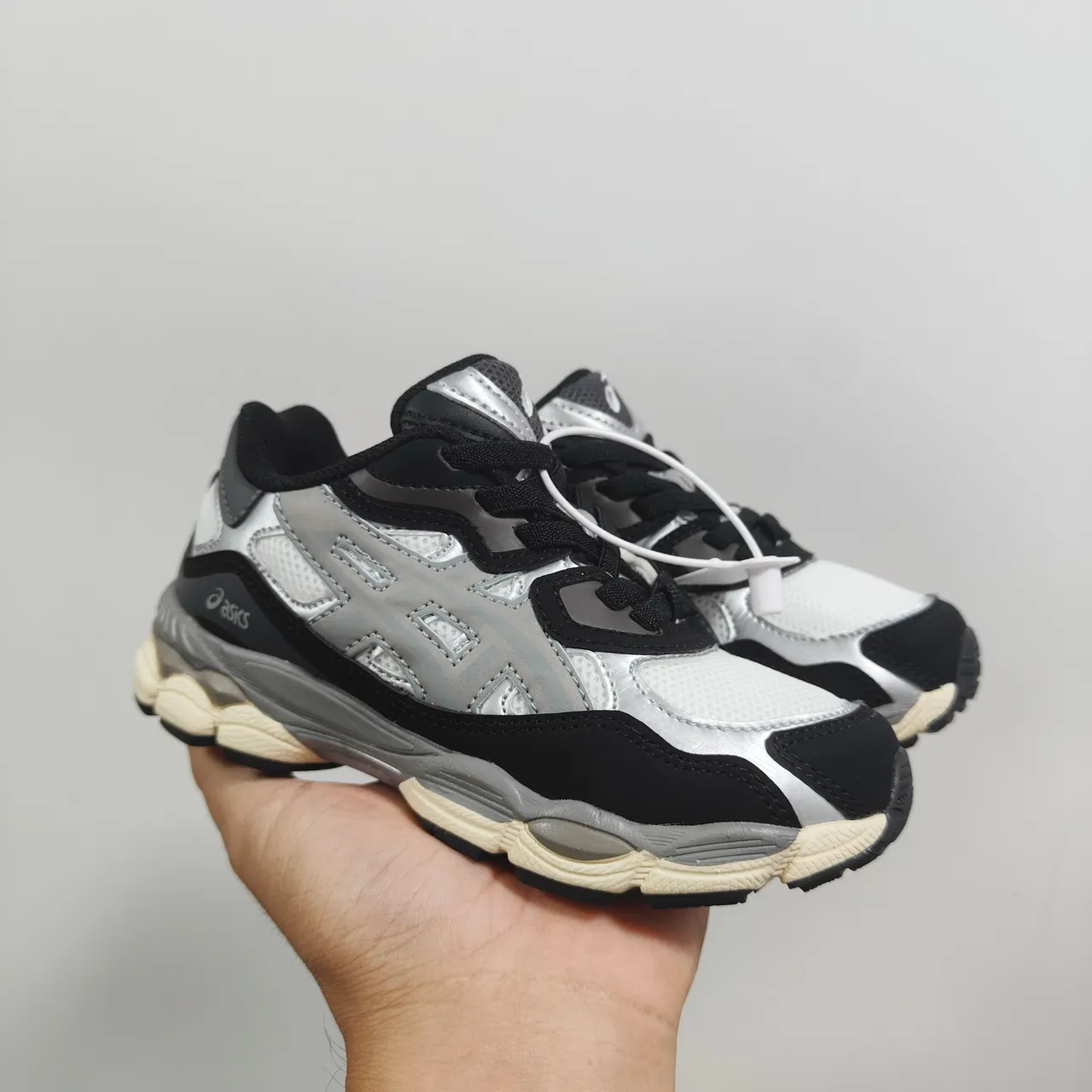 ASICS Black Silver Midsole Layered Synthetic Upper Chunky Sneakers 20