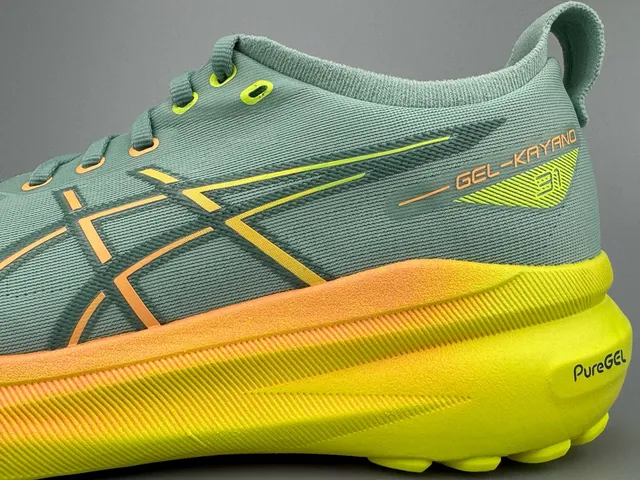 ASICS Gel-Kayano 31 Chaussures de course vert menthe et jaune dégradé 3