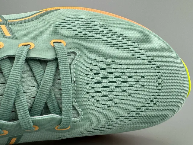 ASICS Gel-Kayano 31 Chaussures de course vert menthe et jaune dégradé 4