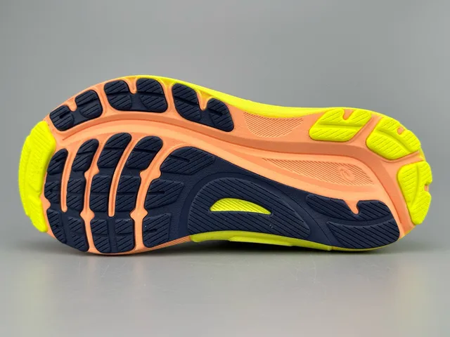 ASICS Gel-Kayano 31 Chaussures de course vert menthe et jaune dégradé 7