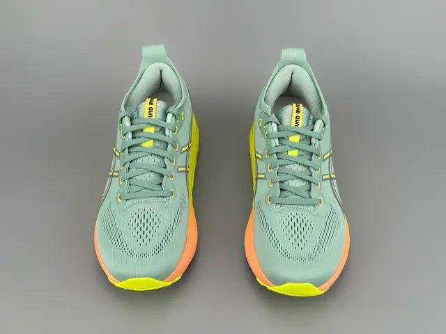 ASICS Gel-Kayano 31 Chaussures de course vert menthe et jaune dégradé 8