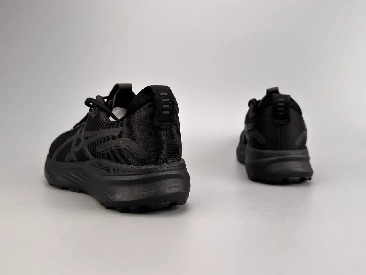 ASICS Gel-Kayano 32 Black Running Shoes 7
