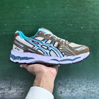 ASICS Gel-Kayano White Gold Mesh And Synthetic Overlay Construction Metallic Accents Running Shoes