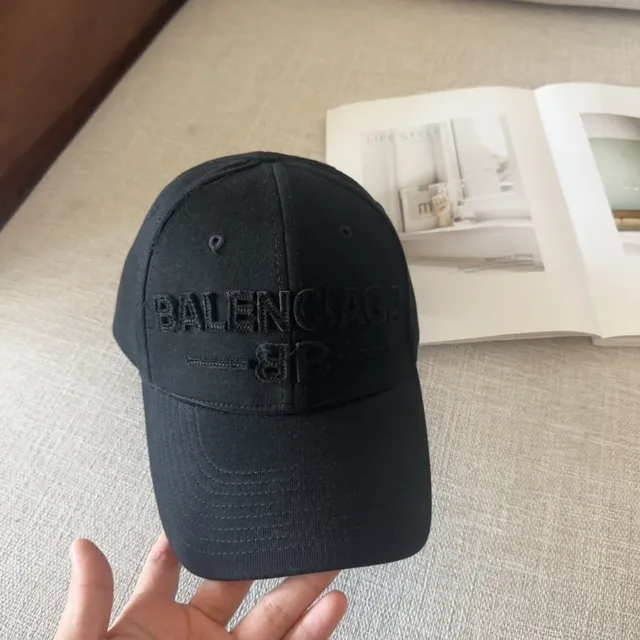 Balenciaga Casquette de baseball à six panneaux structurée avec logo brodé en tonalité noire 5