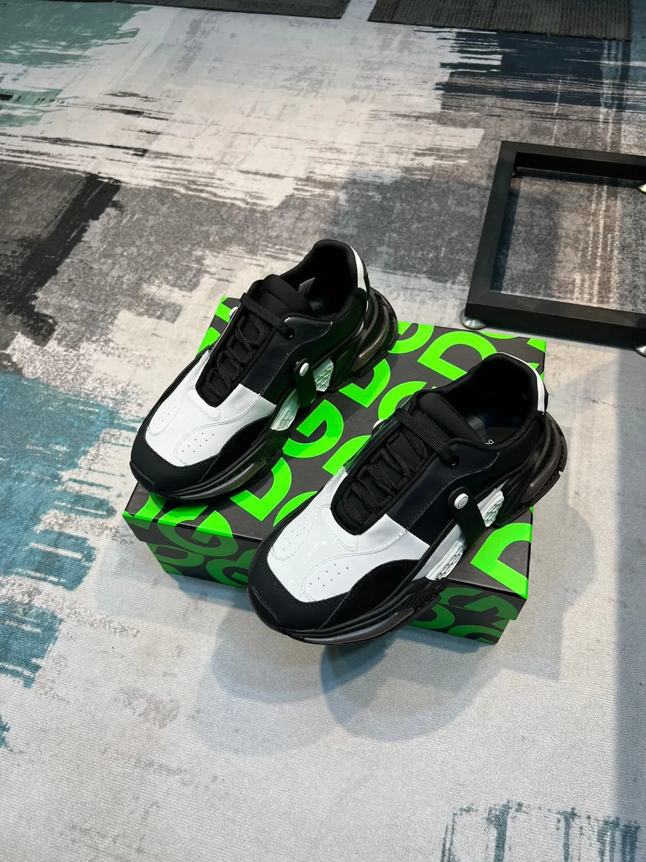 Balenciaga Tênis Chunky Preto e Branco Sola Plataforma Upper Layered 5