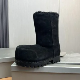 Balenciaga Le Cagole Black Suede Upper Shearling-Lined Cuff Snow Boots