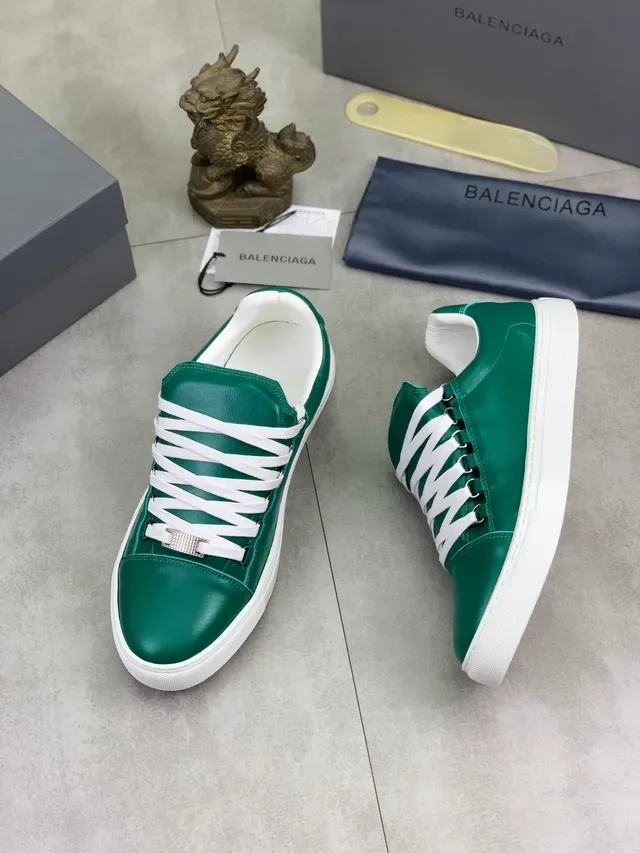 Balenciaga Le City Sneakers Lifestyle en Cuir Vert 5