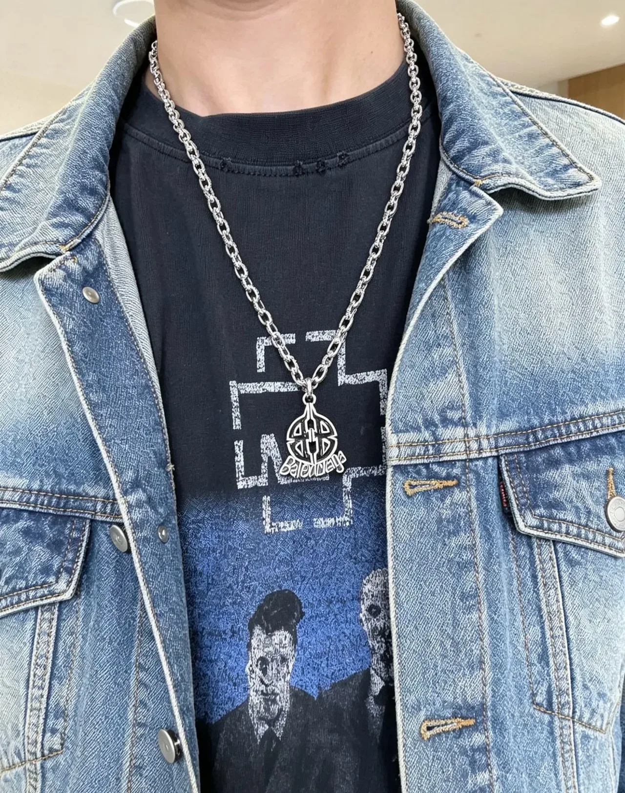 Balenciaga Pingente Logo Corrente Prata 5