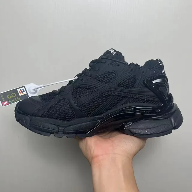 Balenciaga Runner Chaussures Chunky Noires Monochromatiques 2