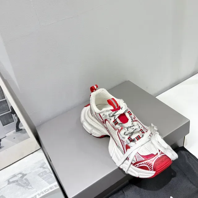 Balenciaga Runner White and Red Chunky Sneakers 7