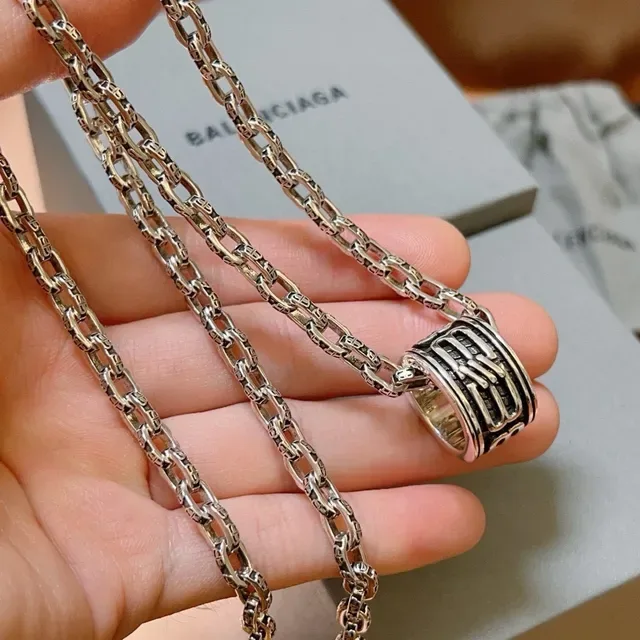 Balenciaga Colar Prateado Corrente Elos Ovais Cilíndrico Multi-Banda Pingente 5