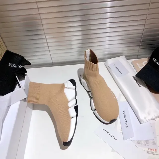 Balenciaga Speed Trainer beige et blanc sneakers lifestyle 8