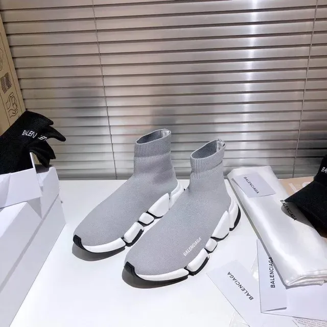 Balenciaga Speed Trainer baskets lifestyle grises à la chaussette 8