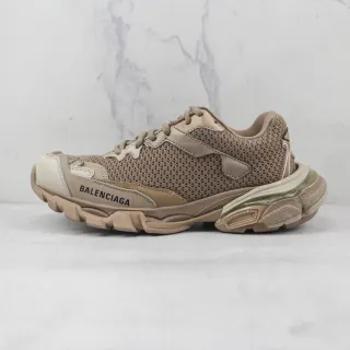 Balenciaga Track Trainer حذاء رياضي بيج شبكي سميك