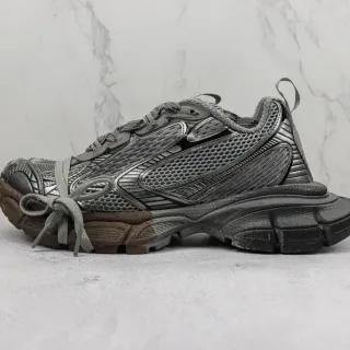 Balenciaga Track Trainer حذاء رياضي سميك شبكي رمادي وأسود