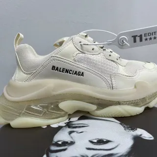 Balenciaga Triple S Off-White حذاء رياضي سميك