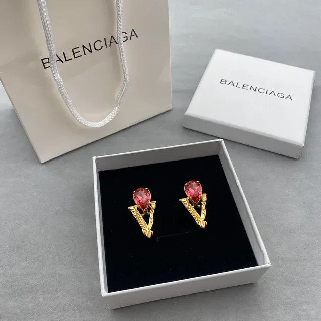 Balenciaga Brincos V-Motif Cristal Rosa Dourado 5