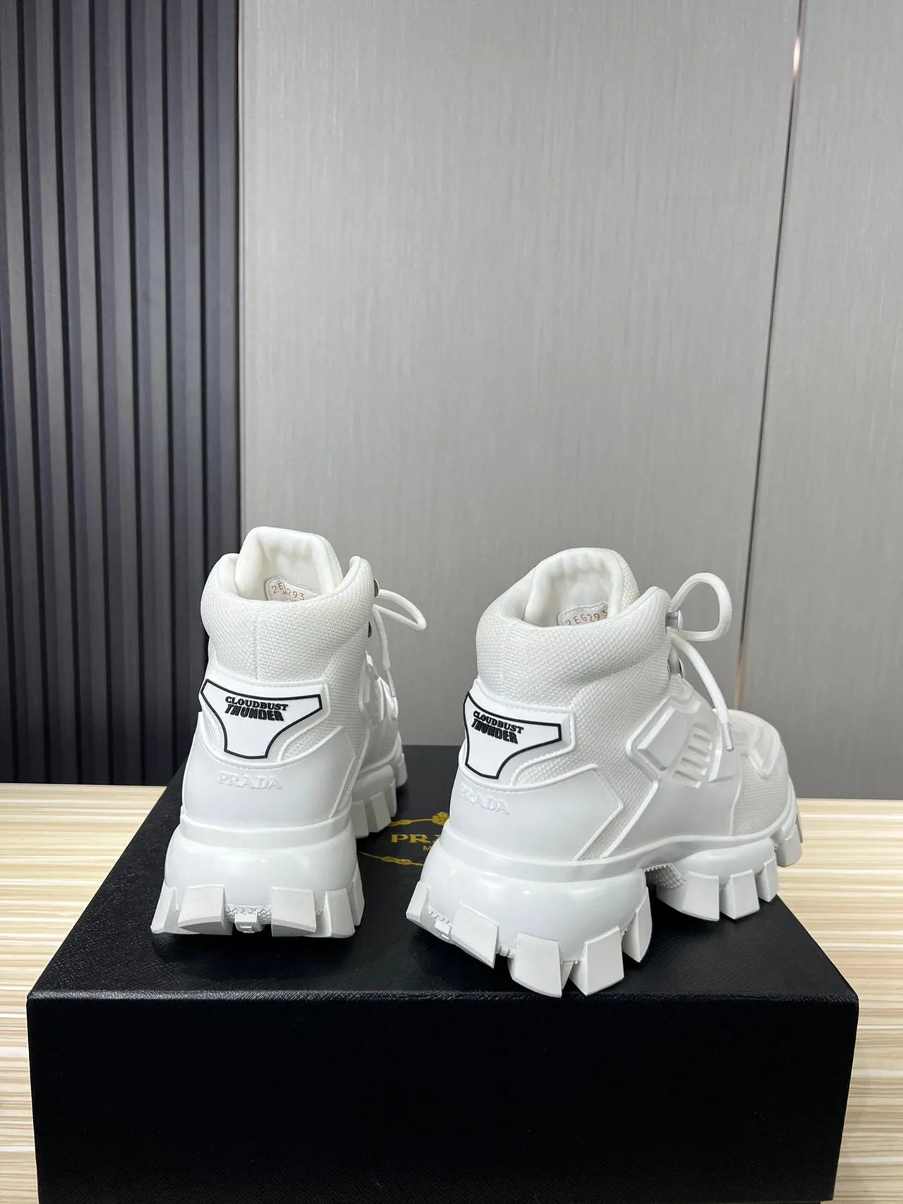 Balenciaga Tênis Chunky branco High-Top com sola grossa 6