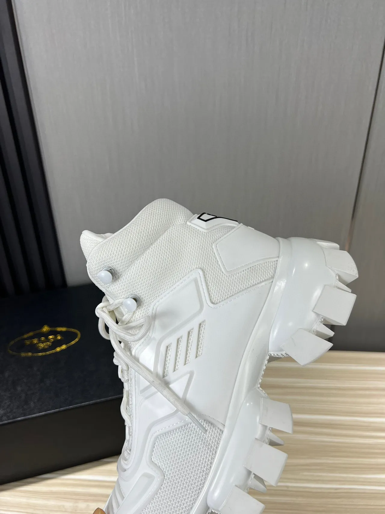 Balenciaga Tênis Chunky branco High-Top com sola grossa 9