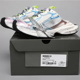 Balenciaga أبيض متعدد الألوان runner silhouette متعدد الألوان اصطناعي تراكب حذاء سميك