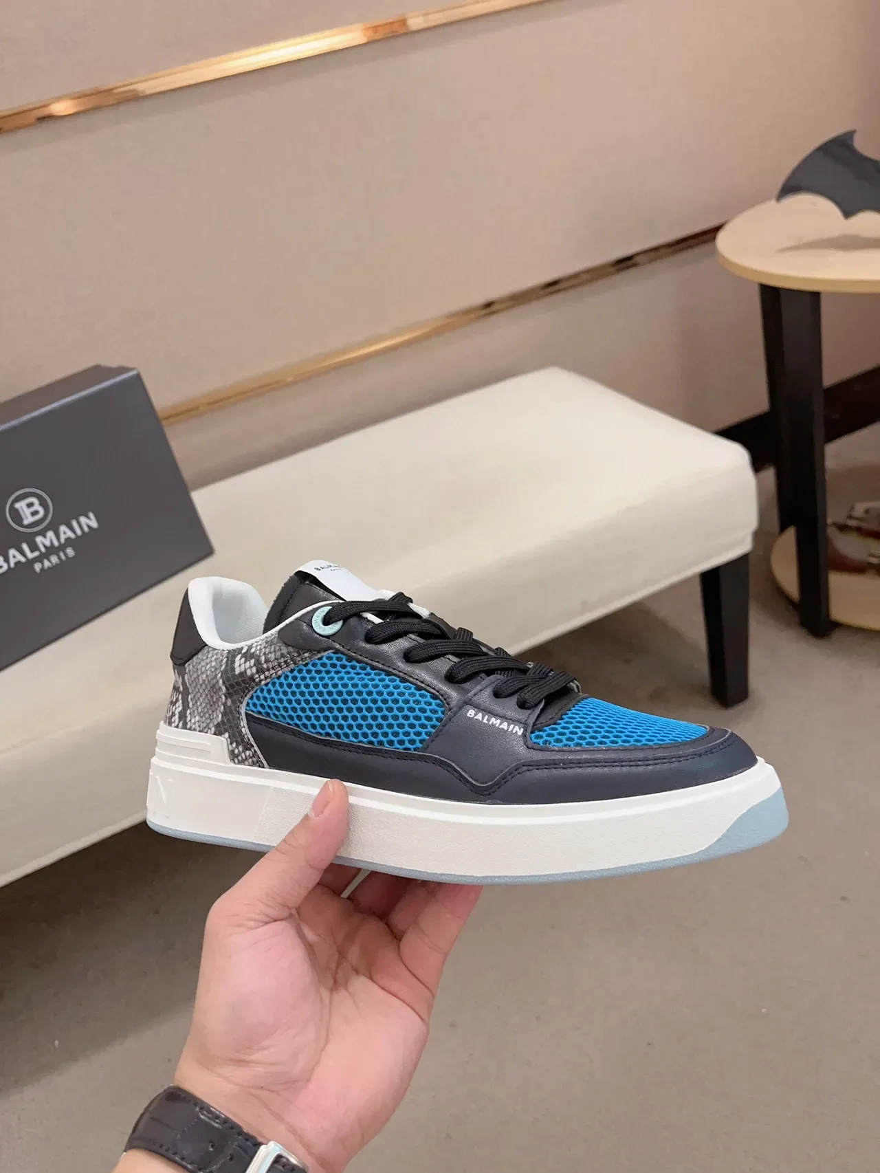Balmain B-Court Tênis Lifestyle de Malha Azul e Couro Preto 5