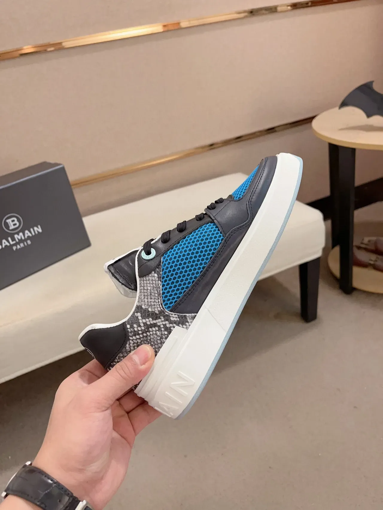 Balmain B-Court Tênis Lifestyle de Malha Azul e Couro Preto 6