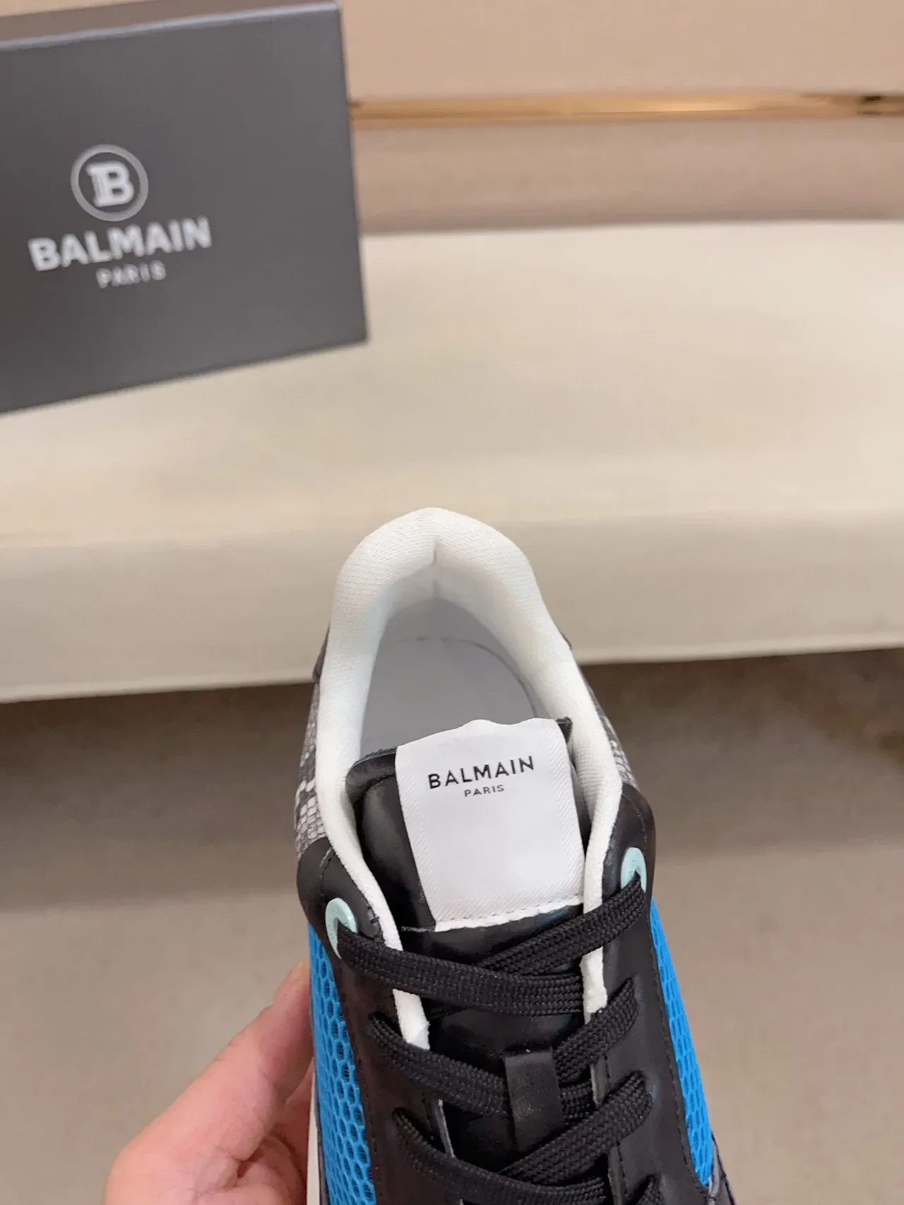 Balmain B-Court Tênis Lifestyle de Malha Azul e Couro Preto 7