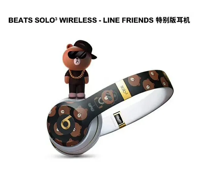 Beats Black White Oversized Circular Earcups Custom Bear-Pattern Earcup Faceplate Over-ear Headphones 5