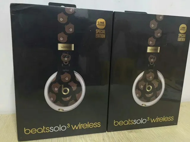 Beats Black White Oversized Circular Earcups Custom Bear-Pattern Earcup Faceplate Over-ear Headphones 7