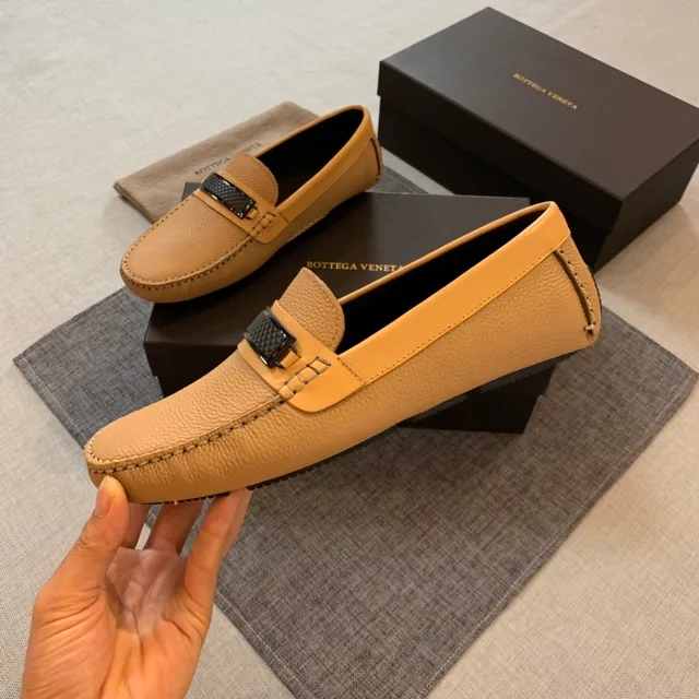 Bottega Veneta Andiamo Beige Cuir pebbled Mocassins 5