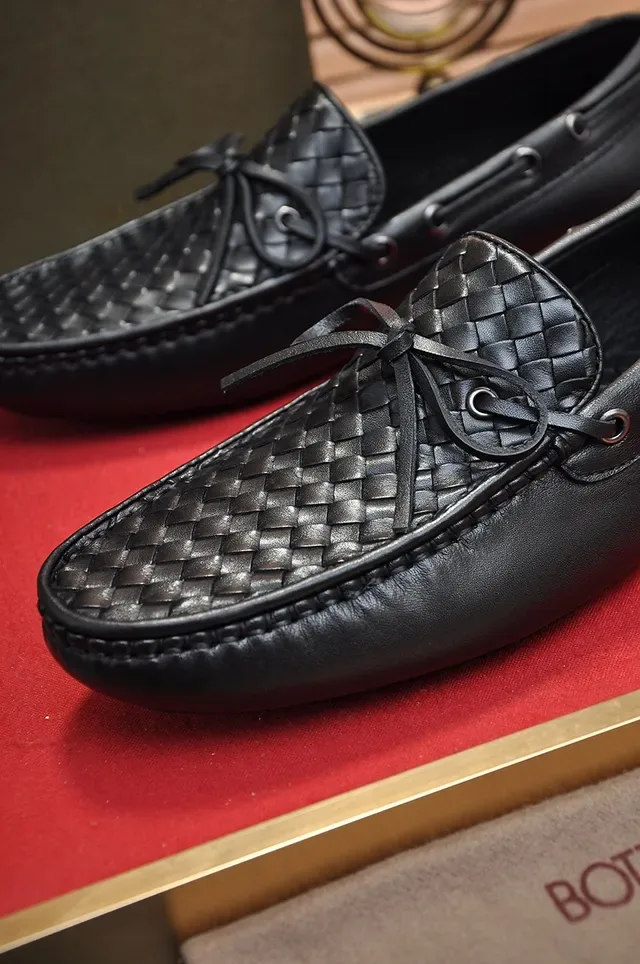 Bottega Veneta Andiamo Black Intrecciato Woven Leather Bow-Tie Detail Loafer 2