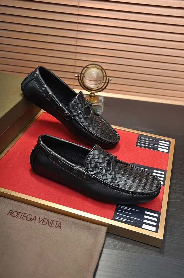Bottega Veneta Andiamo Black Intrecciato Woven Leather Bow-Tie Detail Loafer 4