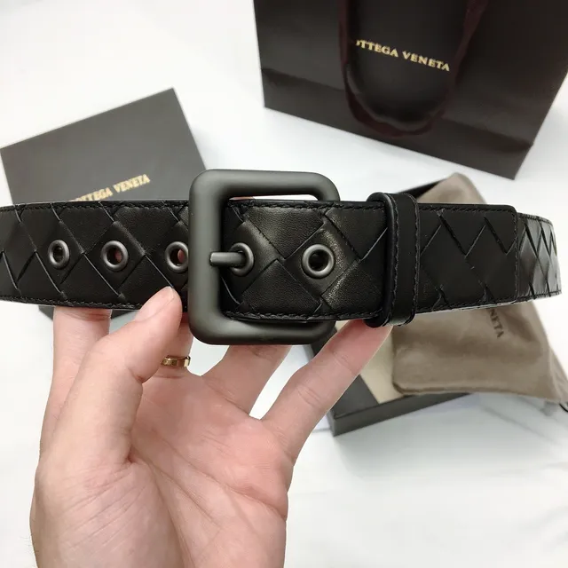 Bottega Veneta Cassette Noir Intrecciato Ceinture en cuir 3