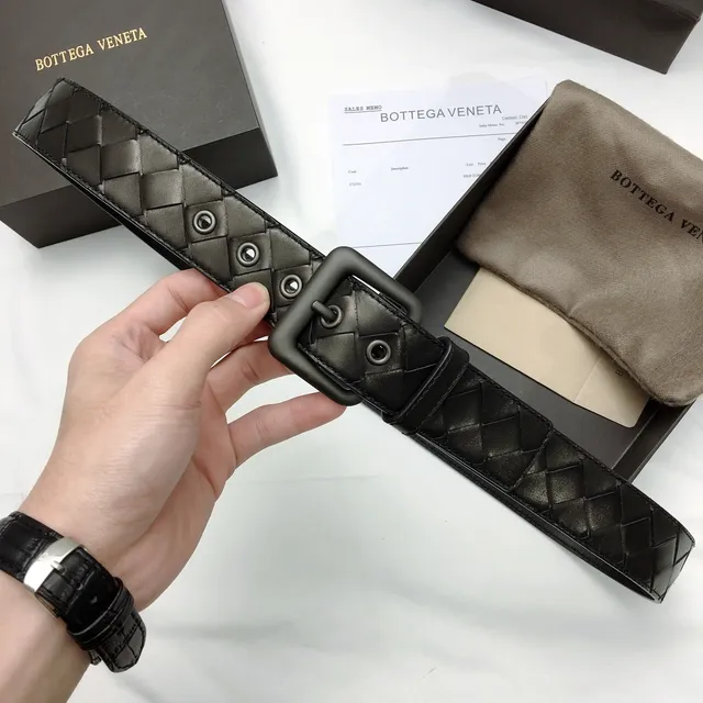 Bottega Veneta Cassette Noir Intrecciato Ceinture en cuir 4
