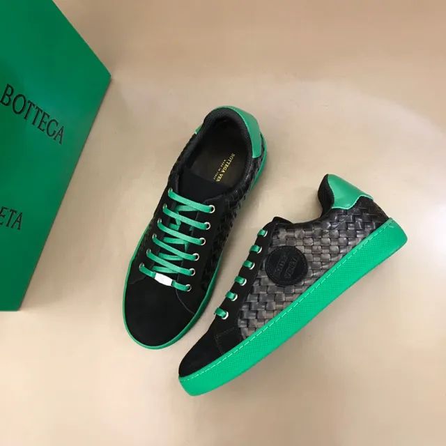 Bottega Veneta Cassette Intrecciato أسود وأخضر أحذية رياضية لأسلوب الحياة 8
