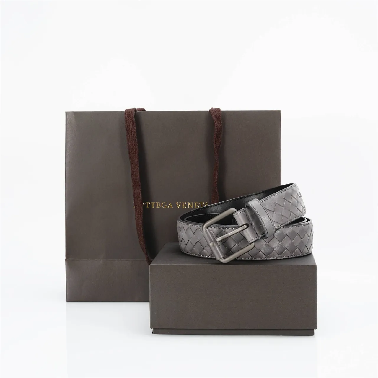 Bottega Veneta Cassette Intrecciato Ceinture en cuir gris 5