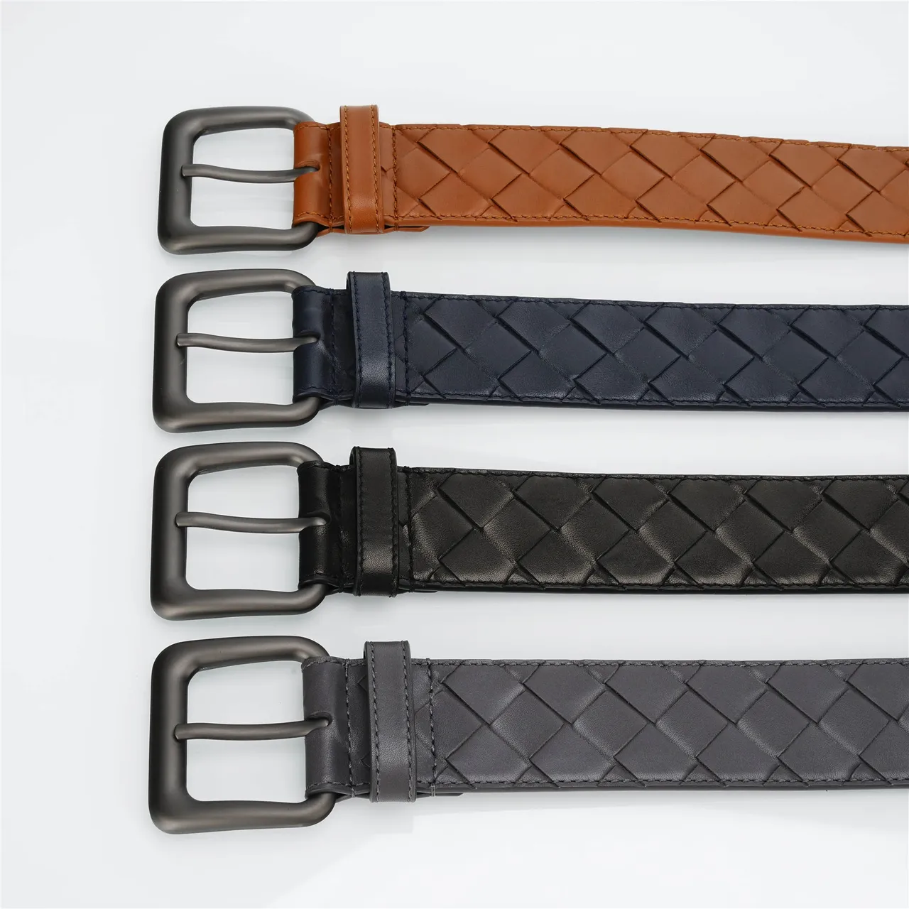Bottega Veneta Cassette Intrecciato Navy Ceinture en Cuir 2