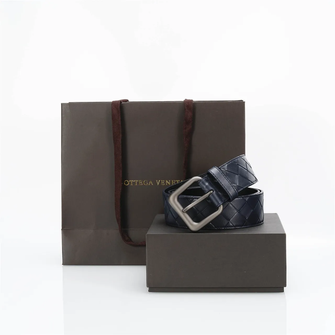 Bottega Veneta Cassette Intrecciato Navy Ceinture en Cuir 5
