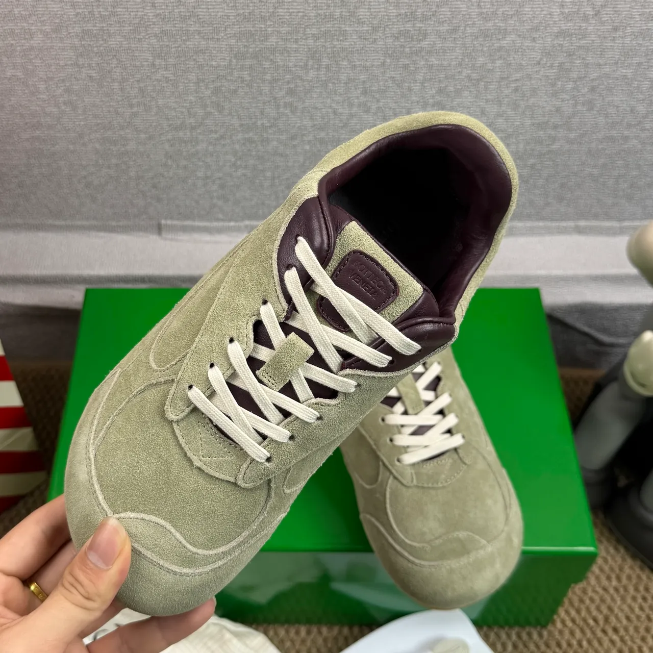 Bottega Veneta Vert Marron Ante Supérieur Panneaux Sculptés Superposés Zapatillas Lifestyle 4