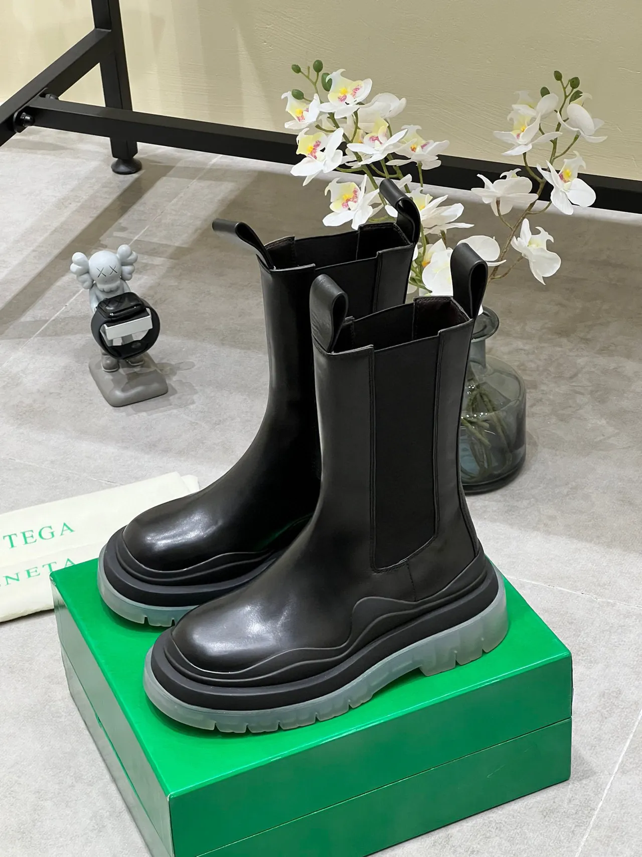 Bottega Veneta Le Cagole Bottines en cuir noir 2