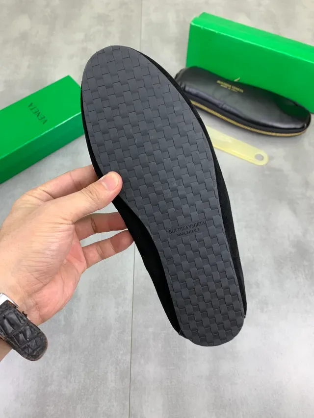 Bottega Veneta Mocassim Preto Suede Costurado Moccasin no Vamp Loafer 2