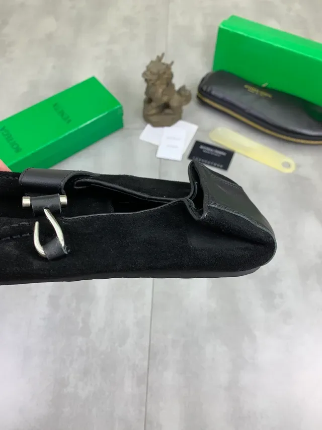 Bottega Veneta Mocassim Preto Suede Costurado Moccasin no Vamp Loafer 3