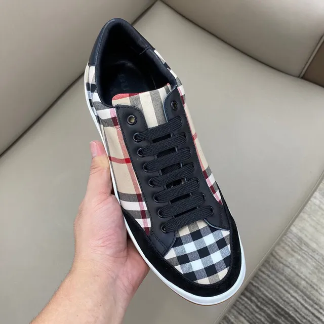 Burberry Preto Bege Tênis Lifestyle Low Top com Parte Superior de Tecido Plaid 2