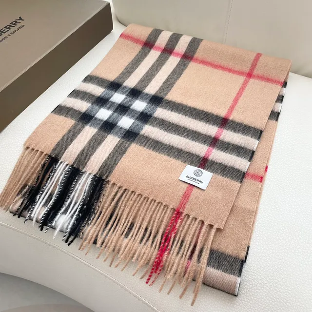 Burberry Classic Check beige noir blanc rouge cachemire écharpe 4