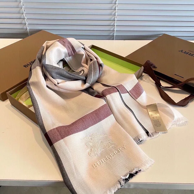 Burberry Classic Check Rose Gris Bourdeaux Cashmere Écharpe 5
