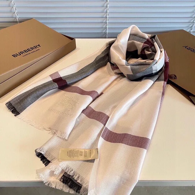 Burberry Classic Check Rose Gris Bourdeaux Cashmere Écharpe 6