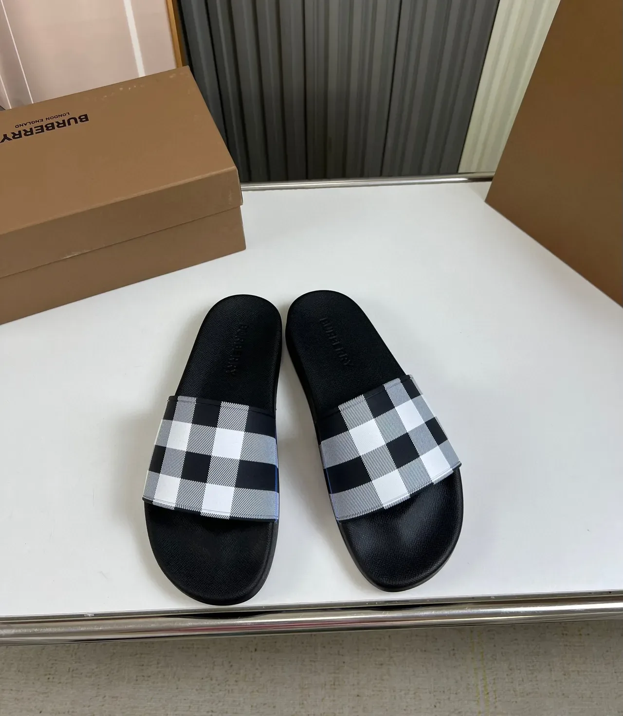 Burberry Gingham Check Slide Slipper 2