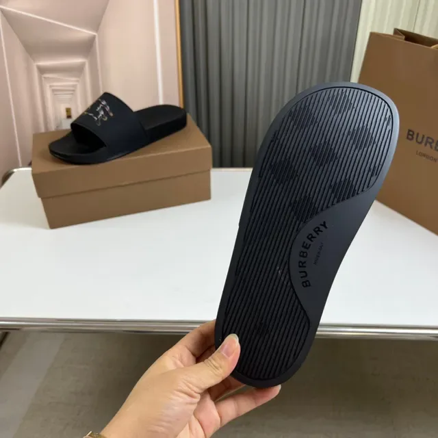 Burberry Horseferry Print Slide Sandales Noires Motif Brodé 8