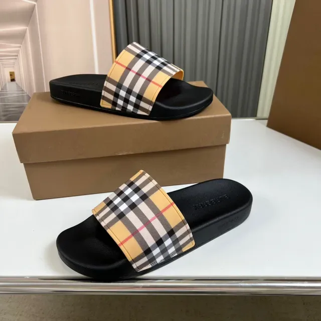 Burberry House Check 凉拖鞋 4