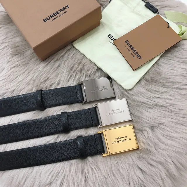 Burberry Knight কালো পেবল্ড চামড়া বেল্ট 3